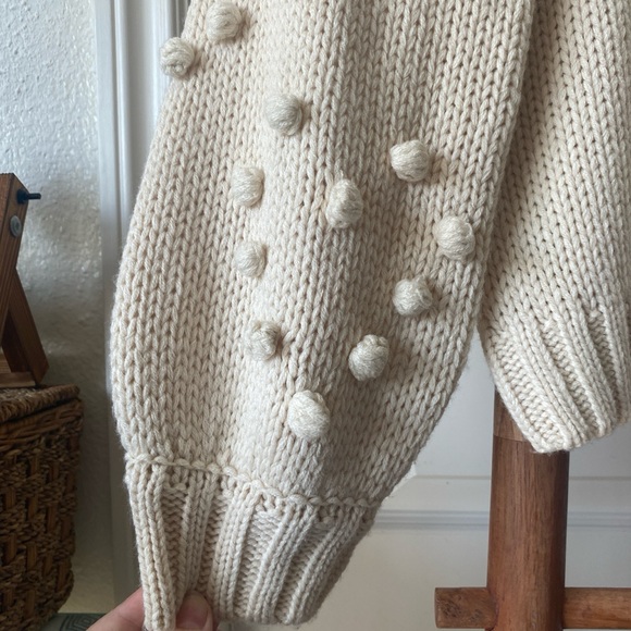 Cream knit bubble sweater - Picture 3 of 4